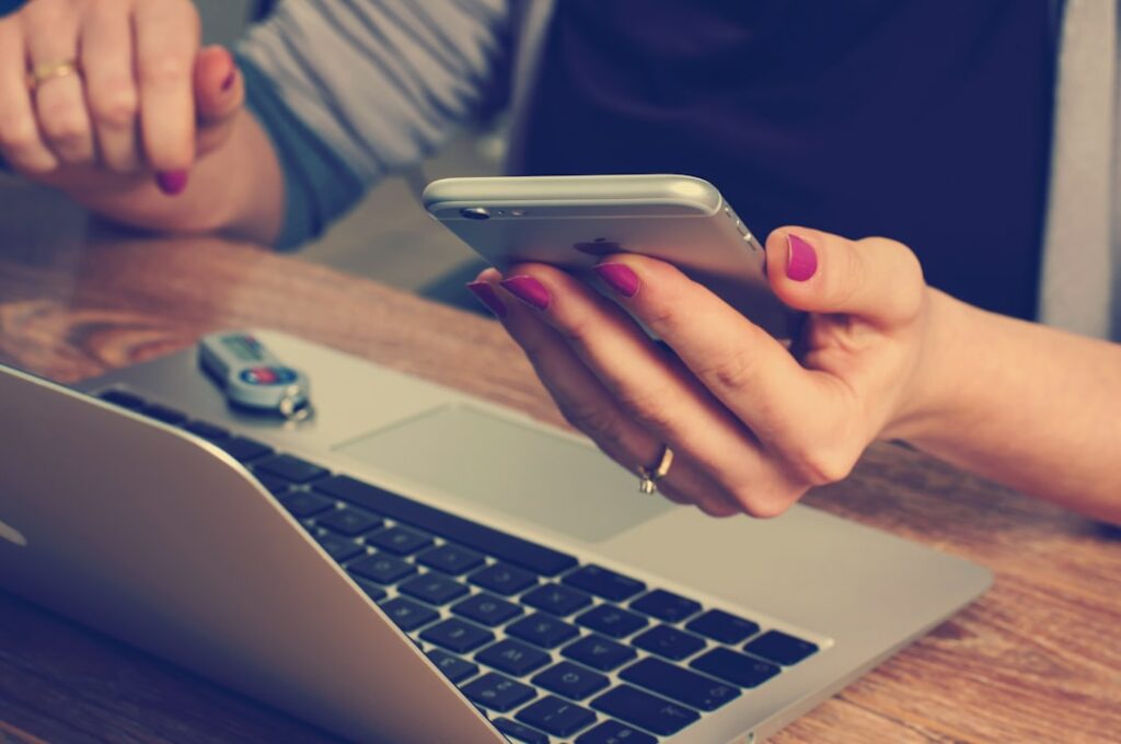Photo The main subject of this article is mnemonic devices and their use for remembering names, dates, and other information Keywords: mnemonic devices, remembering, names, dates